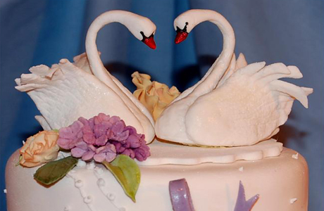Лебеди на свадебный торт