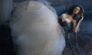 Свадебное платье в пышной юбкой