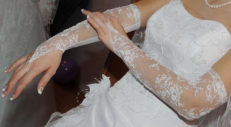 Свадебные перчатки невесты