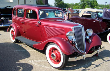 Ford Fordor Sedan 1933 года