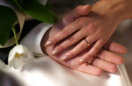 Свадебный альбом: фото руки и кольца