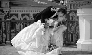 Свадебное черно-белое фото