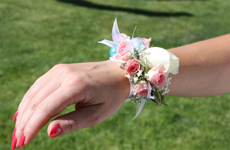 Цветочный браслет на свадьбу
