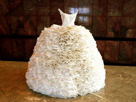 Свадебное платье из бумаги