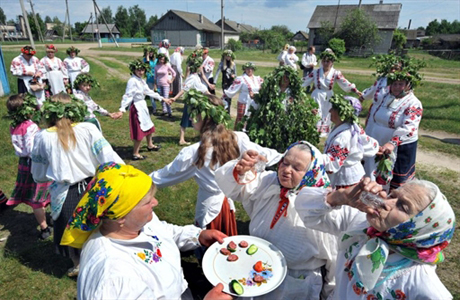 Гулянье на белорусской свадьбе