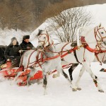 По снегу да на лошадях, да с бубенцами - вот она, русская свадьба!
