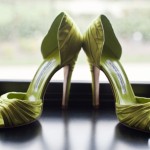 Для ярких невест стильные зеленые босоножки