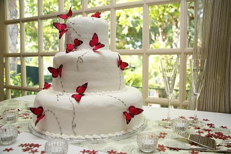 Минимализм в свадебных десертах