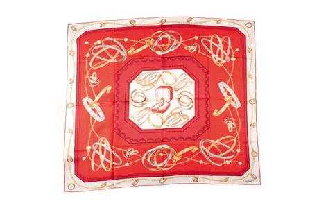 Красный шейный платок от Cartier