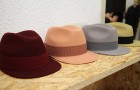 Шляпы для жениха разных цветов