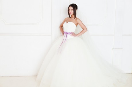 Свадебный макияж и цвет свадебного платья