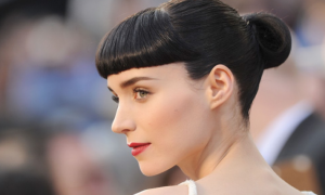 2012-oscars-red-carpet-wedding-hair-makeup-inspiration-rooney-mara__full-carousel