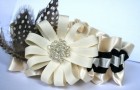 ivory-feathered-wedding-garter-500x333
