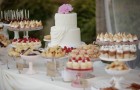 unique-wedding-cakes-white-pearl-details__full-carousel