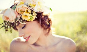 spring_flowers_in_hair_for_bride_5