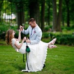 Качели - прекрасная идея для свадебной фотосессии