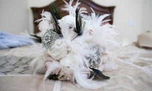 ivory-bridal-bouquet-feather-accents