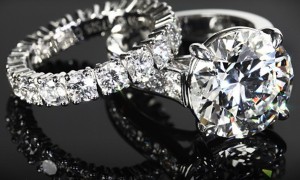 whiteflash-engagement-rings-diamond-wedding-bands__full-carousel
