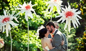 giant-paper-flower-wedding-14