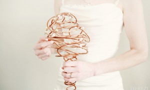 Modern-Wire-Bouquet-01