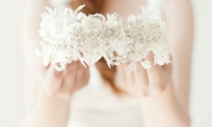 romantic-bridal-headband-tulle-crystals-pearls__full-carousel