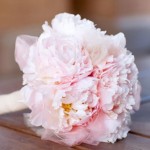 Свадебный букет из розовых пионов
