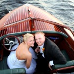 Жених и невеста на лодке