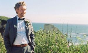 california-elopement-groom-bowtie-ocean-cliff